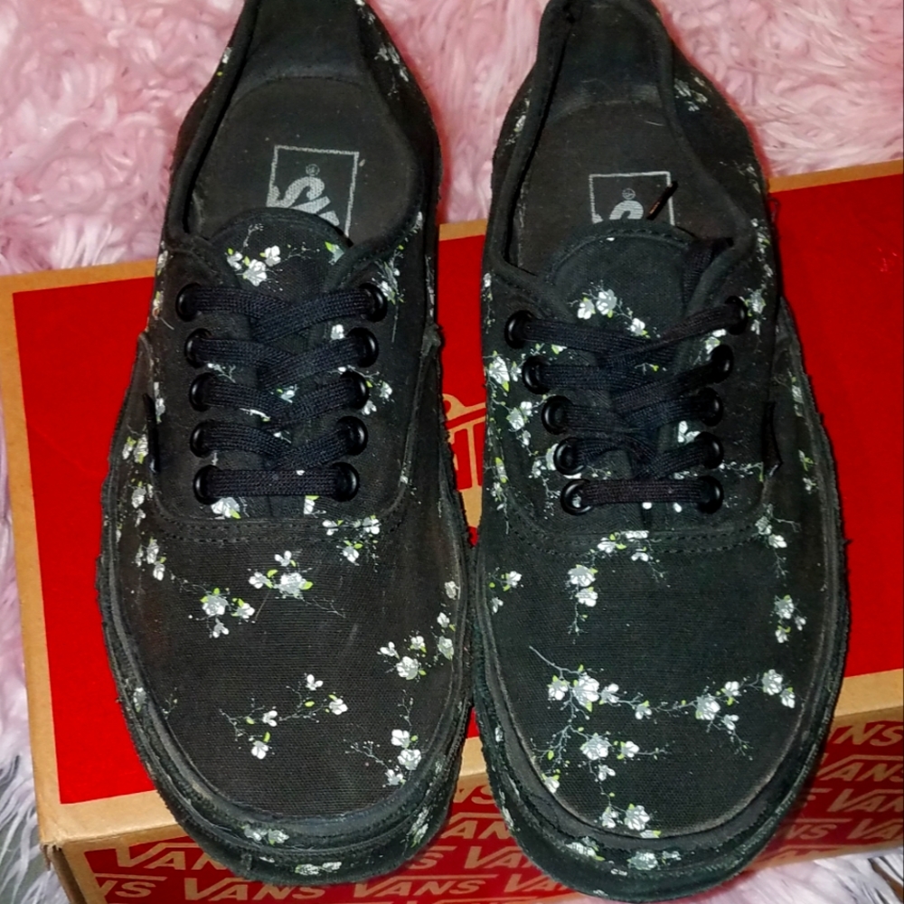 Womens floral Van's classic